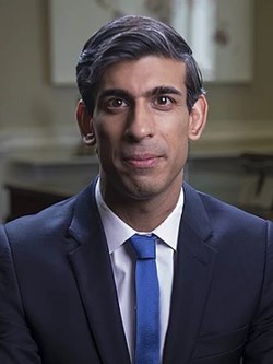 As Rishi Sunak steps into the lead role in British politics, we look at the educational choices which have paved the way for him ..